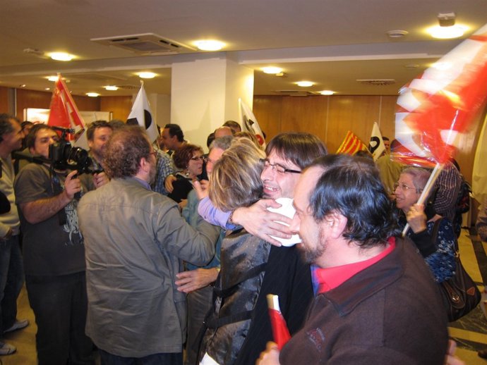 Candidatos Y Militantes De Chae IU Expresan Su Alegría