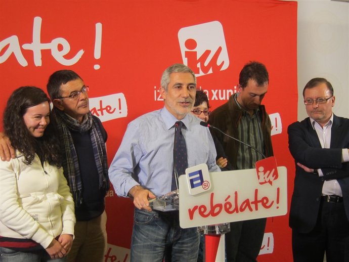 Gaspar Llamazares Durante Su Comparecencia Tras Conocer Resultados Electorales