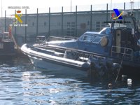 Intervenidos más de 1.700 kilos de hachís en una operación frente a la costa de Almería 