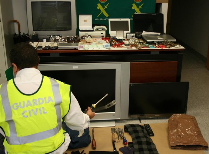Material intervenido por la Guardia Civil por Robos