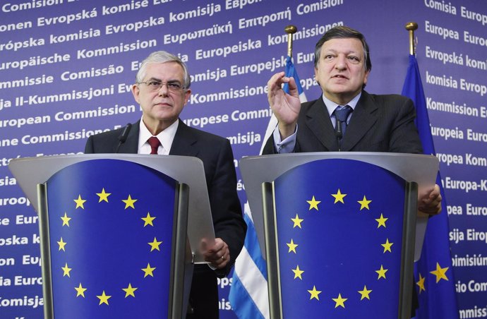 Papademos (Grecia) Y Barroso (Unión Europea) En Bruselas