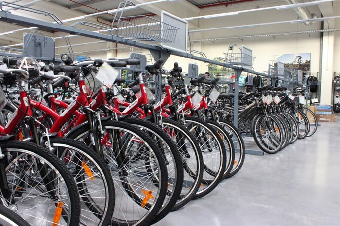 BICICLETAS , DECATHLON , CC  ABADIA