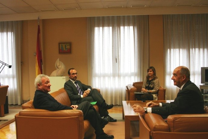 El Presidente De La Comunidad Se Reúne Con El Presidente Del ICO 