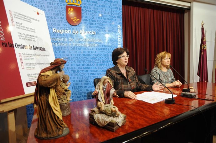Presentación De Las Actividades En Los Centros De Artesanía De La Región 