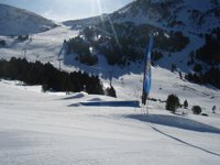 Baqueira Beret y Grandvalira posponen su apertura por la falta de nieve