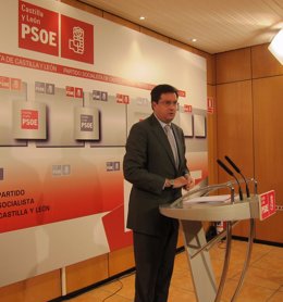 El Secretario Regional Del PSOE Tras El Comité Autonómico Tras El 20N