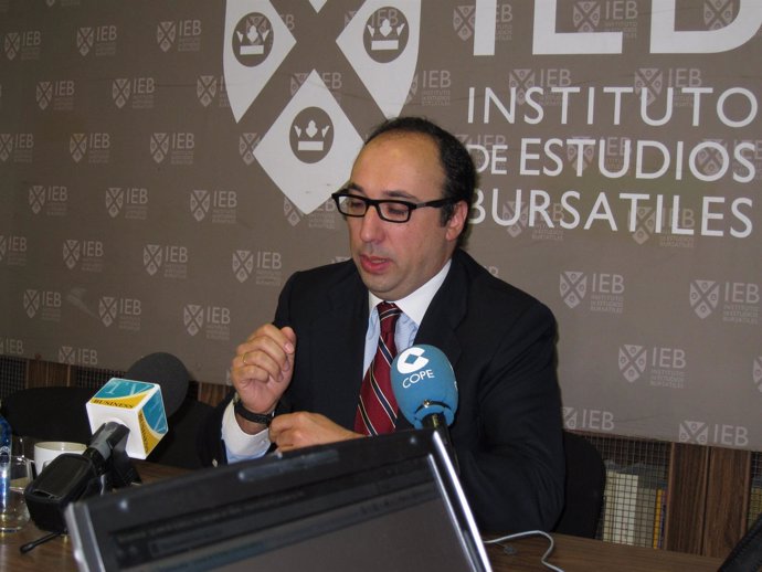 Jefe Del Departamento De Investigación Del IEB, Lorenzo Dávila