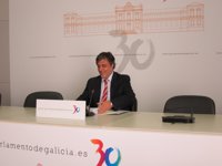El PP ve "digno de elogio" que la Xunta presente unos presupuestos y critica "el discurso absurdo" de PSOE y BNG