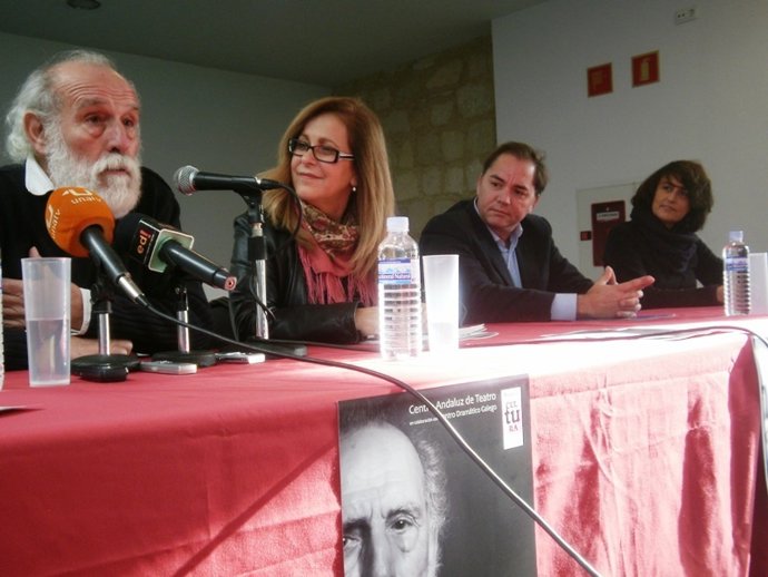 Carlos Álvarez-Nóvoa Presenta 'La Noche De Max Estrella'