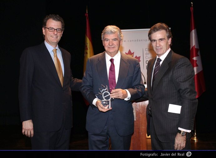 Santiago Bergareche Recoge El Premio A Cepsa De La Cámara De Comercio De Canadá