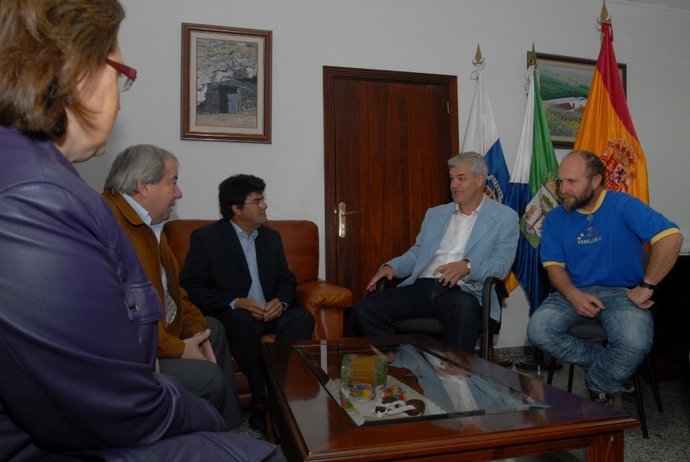 Un Instante Del Encuentro