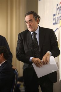 Rosell denuncia la "codicia" de algunos directivos de cajas