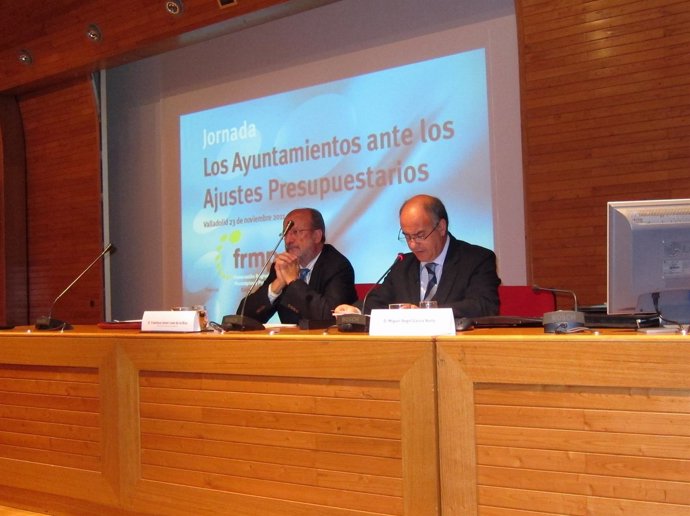 El Presidente De La FRMP (Derecha)  Y El Alcalde De Valladolid (Izquierda)