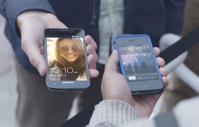Samsung Galaxy SII Y Iphone 4 Por Youtube Toddwasserman