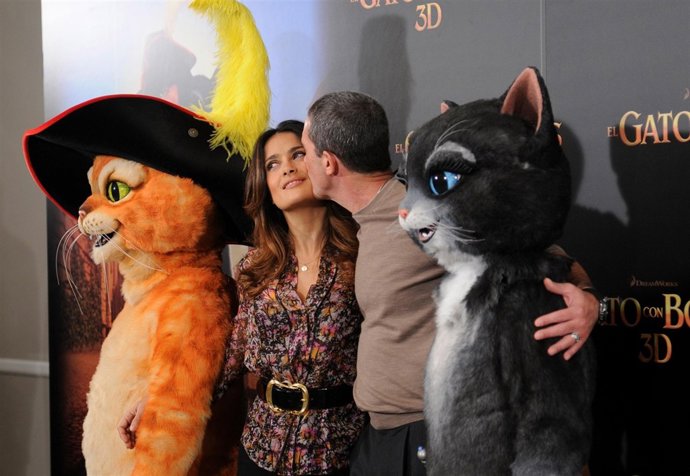 'El Gato Con Botas' Con  Antonio Banderas Y Salma Hayek