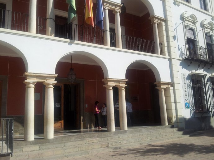 Fachada Del Ayuntamiento De Priego