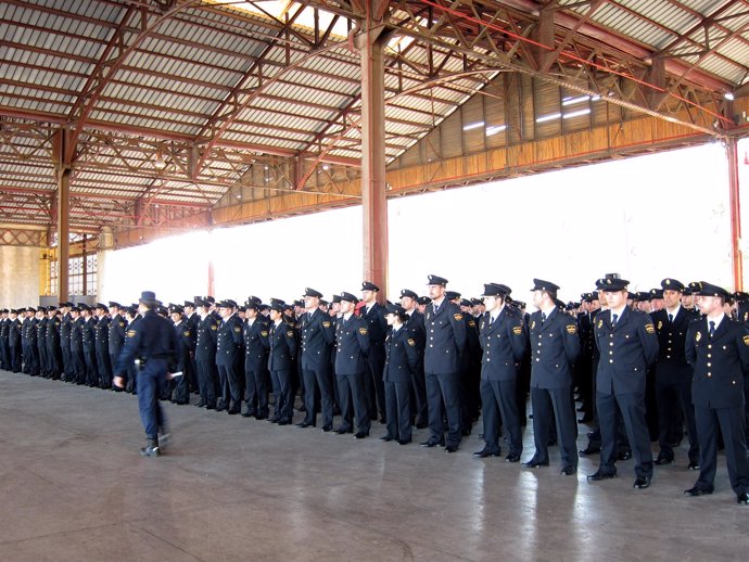 Durante La Presentación De 287 Nuevos Policias Nacionales En Valencia