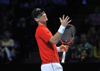 Berdych salva un 'match point' para seguir con opciones