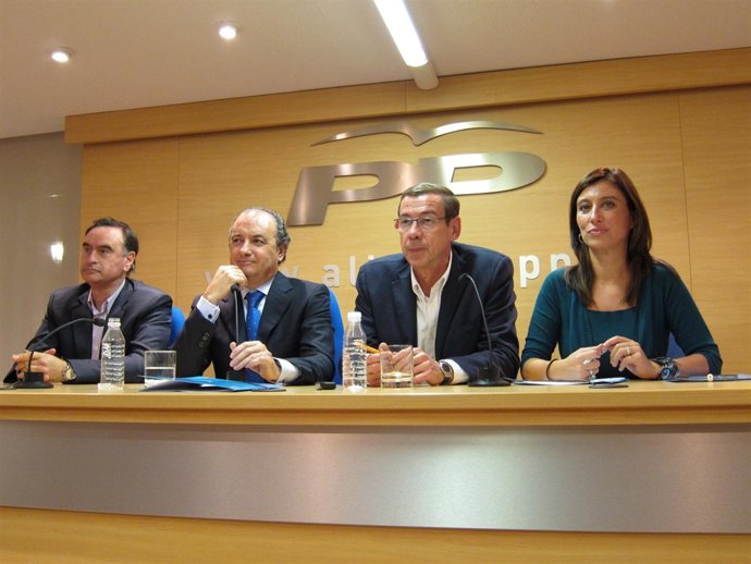 Miguel Ortiz, J. Ripoll, Antonio Clemente Y Mónica Lorente (De Izq. A Dcha.)