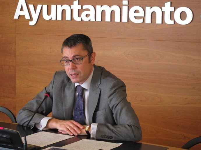 El Concejal De Desarrollo Urbano, Pedro Sáez Rojo