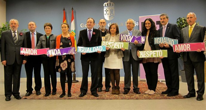 Pedro Sanz, Nieto Y Varios Alcaldes En Contra De La Violencia De Género