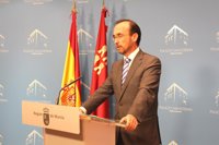 La Consejería de Sanidad y Política Social asume casi la mitad del presupuesto regional para el próximo año