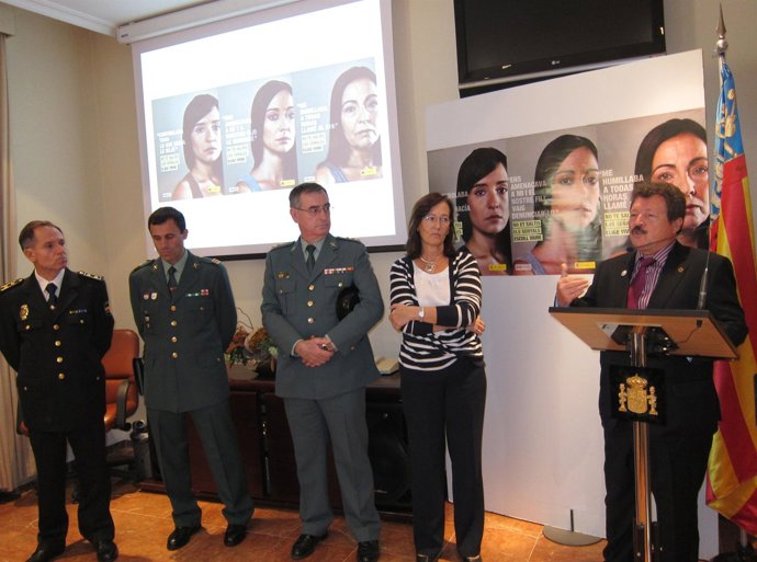 Imagen Del Acto Contra La Violencia De Género En Alicante 