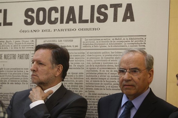 Alfonso Guerra Y Marcelino Iglesias