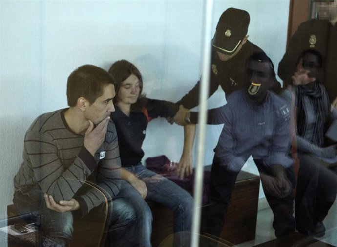 Asier Arzalluz E Idioa Mendizabal