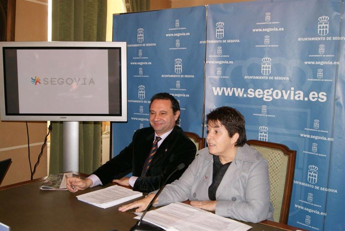 Luquero Y Arahuetes Presentan La Nueva Marca Cultura