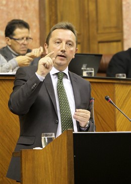 Manuel Recio, Durante El Debate De Una Moción En El Parlamento Andaluz