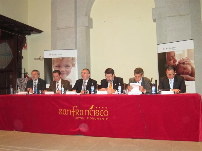 Presentación De La Vacuna Contra La Meningitis Meningocócica B