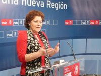 PSOE urge a Sanidad que garantice a parados a los que ha dado de baja su tarjeta sanitaria el mismo médico y centro