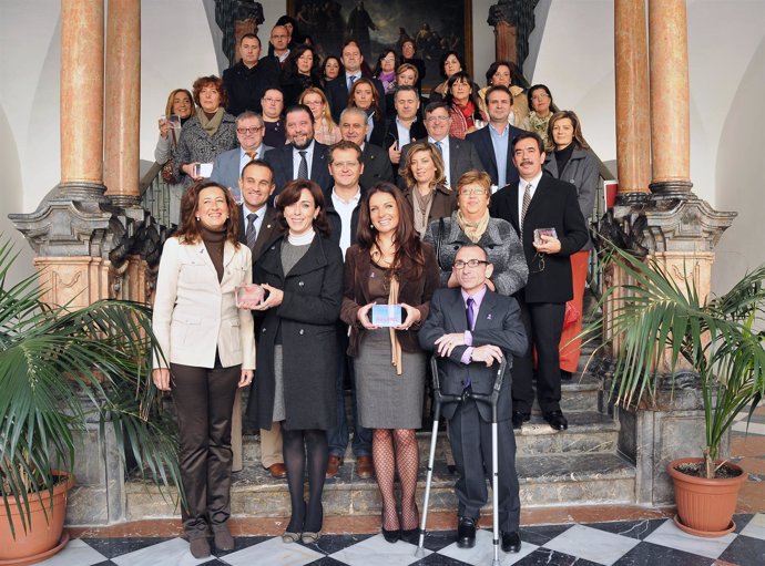 Ceballos (2ª Por Izda.) Con Los Galardonados