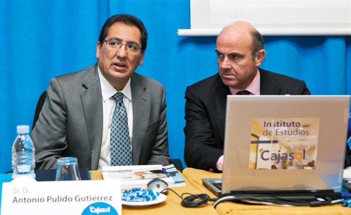 Antonio Pulido (Izquierda) Y Luis De Guindos (Derecha)
