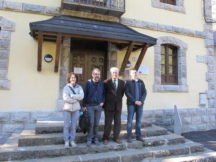 El Director Del ITA Visita El Centro Pirenaico 'A Lurte'