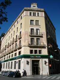 Dimiten el presidente y director de Caixa Penedès al conocerse sus pensiones