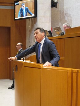 El Consejero De Sanidad Del Gobierno De Aragón, Ricardo Oliván