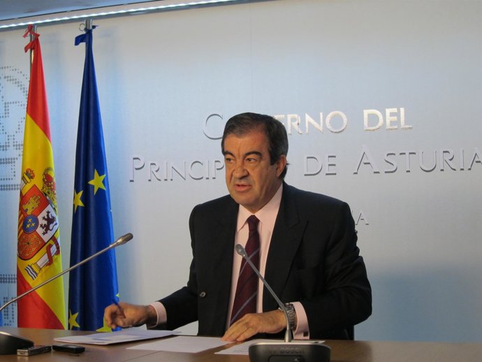 Álvarez-Cascos, En Rueda De Prensa