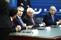 Jáuregui firma protocolo con asociaciones y entidades bancarias y financieras para la recuperación de Lorca