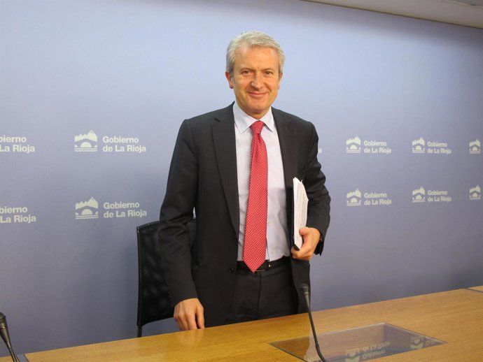 Emilio Del Río Informa Sobre Los Asuntos Del Consejo De Gobierno