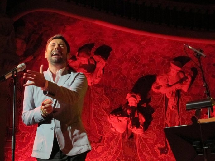 El Cantaor Miguel Poveda En El Palau De La Música