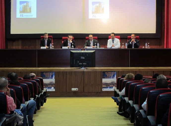 Eduardo García (En El Centro), Durante La Inauguración De Las Jornadas
