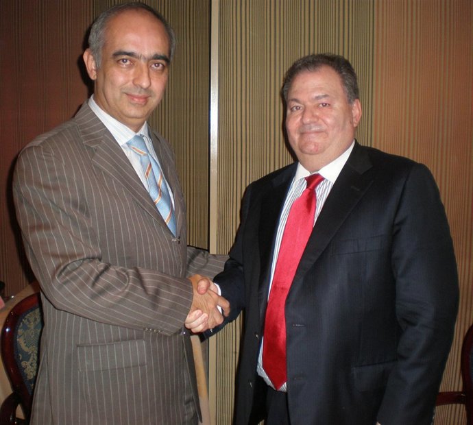 D.Ramírez Con El Pte De Fergo Aisa, C.Fernández        