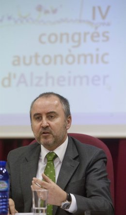Cabré En El Congreso De Alzheimer De La UJI