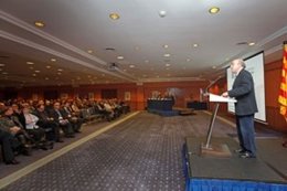 El Conseller De Salud, Boi Ruiz, En Una Jornada Sobre El Plan De Salud