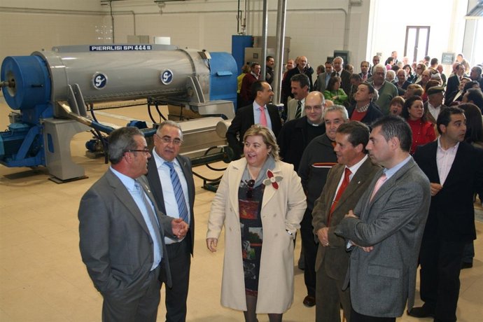 Aguilera En La Inauguración De La Cooperativa