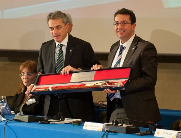 Manzano, Presidente De La Calre