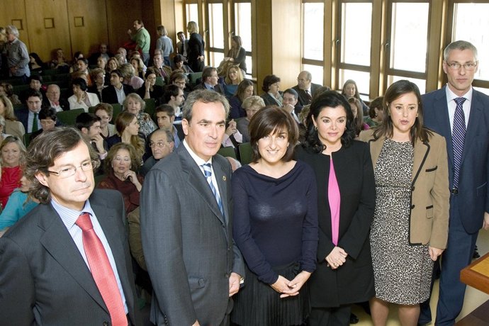 Acto En El Colegio De Farmacéuticos De Cantabria
