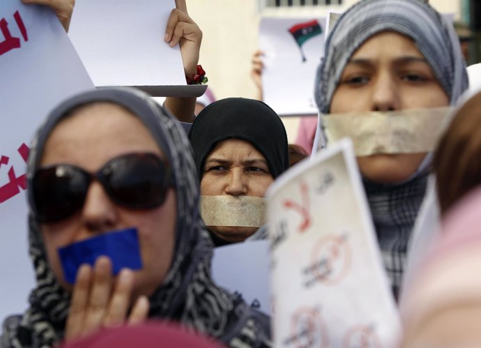 Mujeres Libias Se Manifiestan En Apoyo De Víctimas De Violación Durante Revuelta